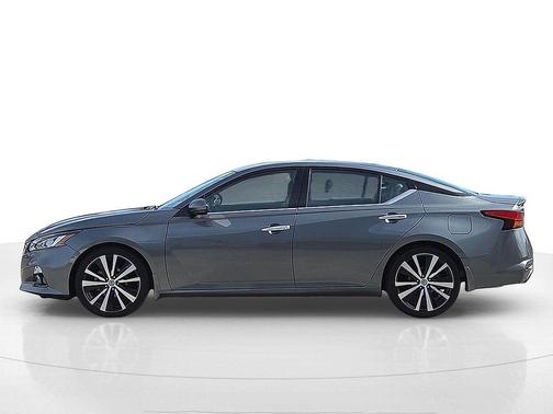 2020 Nissan Altima Platinum FWD
