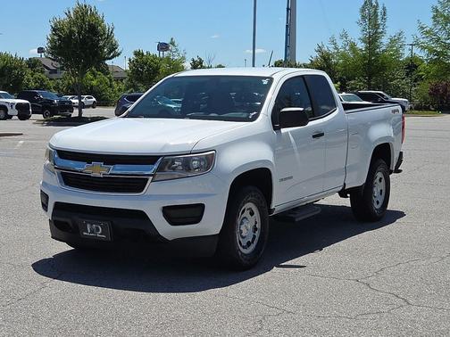 Summit White 2016 Chevrolet Colorado WT