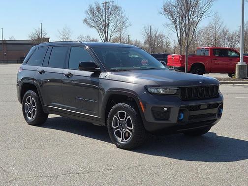 2022 Jeep Grand Cherokee 4xe Trailhawk