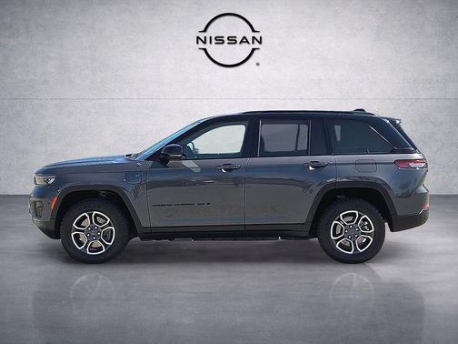 Baltic Gray Metallic Clearcoat 2022 Jeep Grand Cherokee 4xe Trailhawk