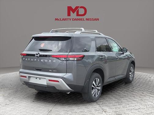 2025 Nissan Pathfinder SL 4WD