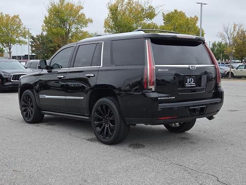 2017 Cadillac Escalade Platinum