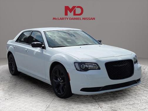 2021 Chrysler 300 Touring