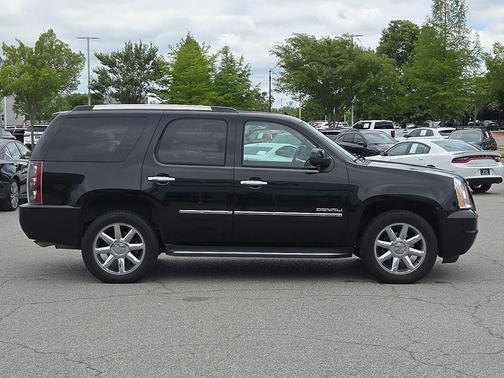 Onyx Black 2010 GMC Yukon Denali