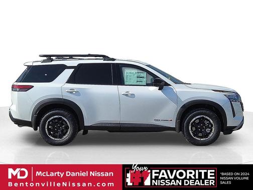 Everest White Pearl Tricoat 2026 Nissan Pathfinder Rock Creek