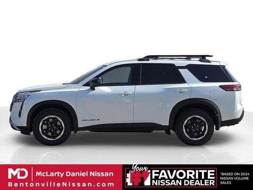 Everest White Pearl Tricoat 2026 Nissan Pathfinder Rock Creek