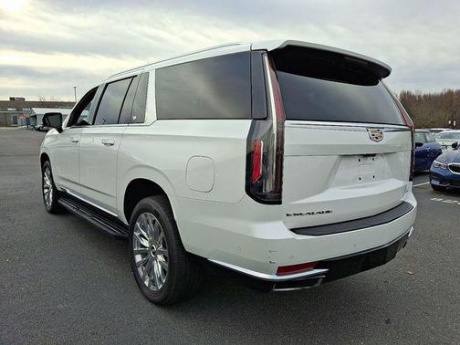 2021 Cadillac Escalade ESV Premium