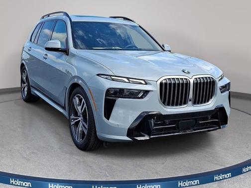 Brooklyn Grey Metallic 2026 BMW X7 xDrive40i