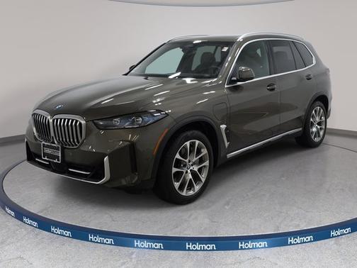 Manhattan Green Metallic 2024 BMW X5 xDrive50e