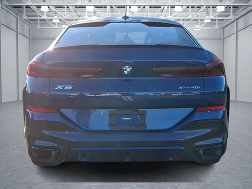 2023 BMW X6 xDrive40i