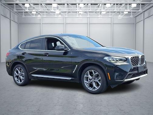 2025 BMW X4 xDrive30i