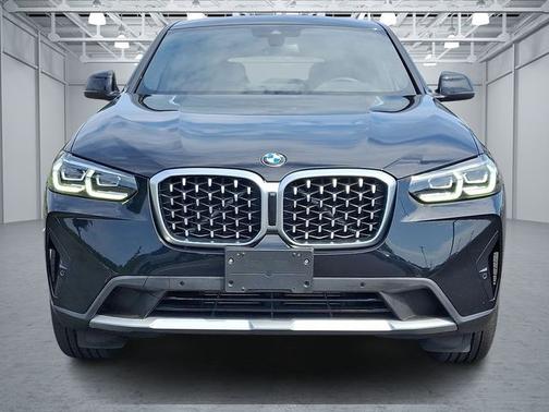 2025 BMW X4 xDrive30i