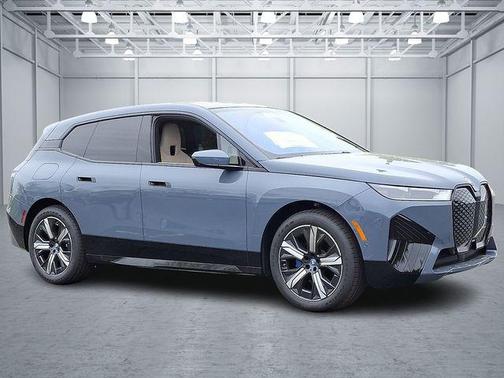 2025 BMW iX xDrive50