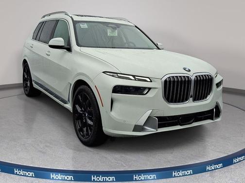 Alpine White 2026 BMW X7 xDrive40i