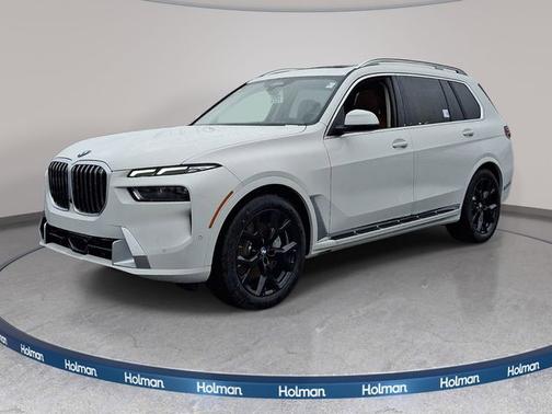 Alpine White 2026 BMW X7 xDrive40i