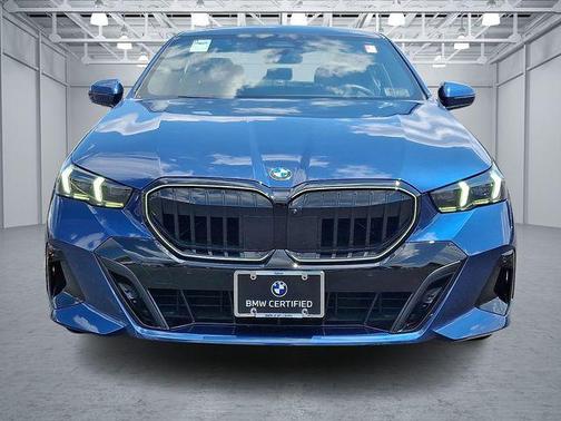 2025 BMW 530 530i xDrive