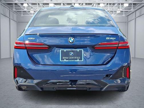 2025 BMW 530 530i xDrive
