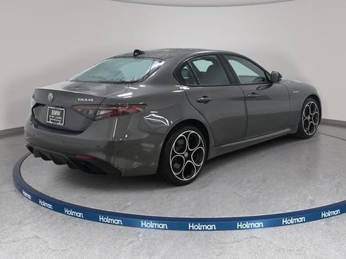 2024 Alfa Romeo Giulia Veloce