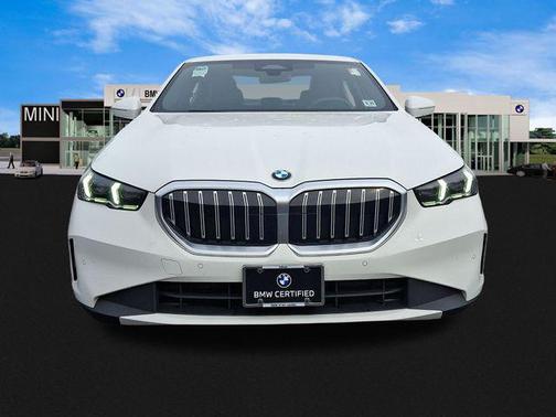 2024 BMW 530 530i xDrive
