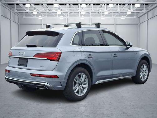 2023 Audi Q5 45 S line Premium