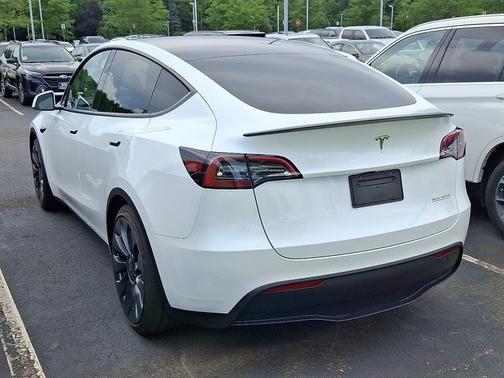 2025 Tesla Model Y Performance