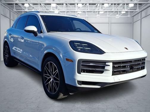 2025 Porsche Cayenne Base