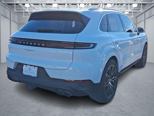 2025 Porsche Cayenne Base