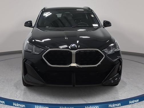 Black Sapphire Metallic 2025 BMW X2 xDrive28i