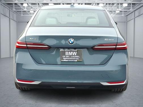 2025 BMW 530 530i xDrive