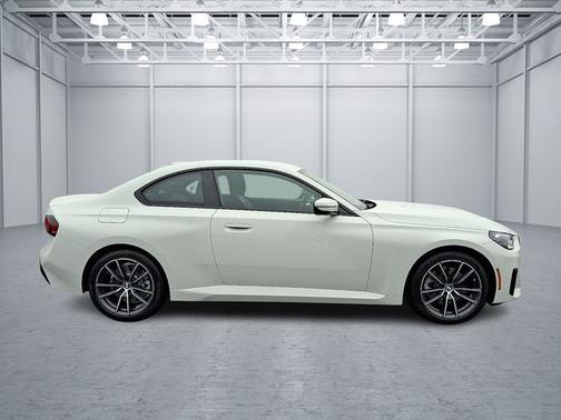 2025 BMW 230 230i xDrive