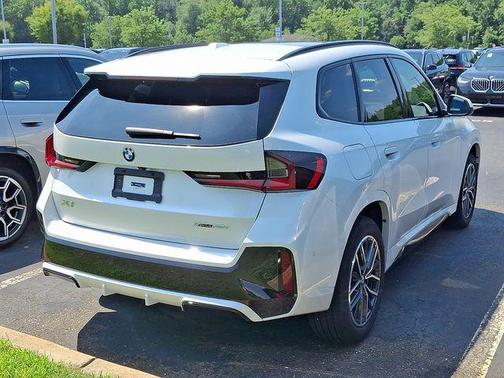 2025 BMW X1 xDrive28i