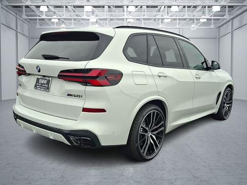 2026 BMW X5 M60i