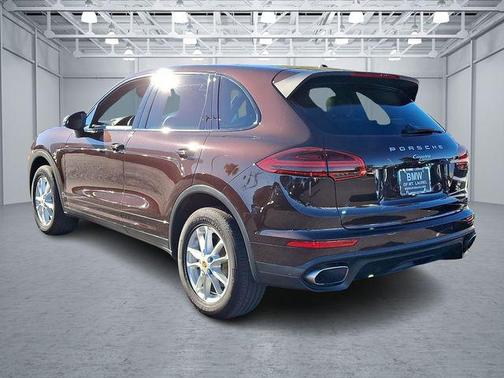 2016 Porsche Cayenne Base