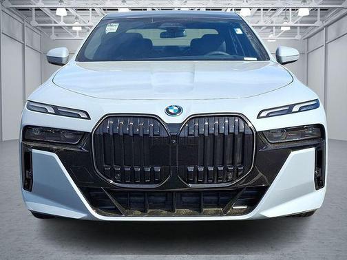 2025 BMW i7 xDrive60