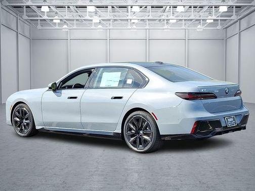 2025 BMW i7 xDrive60