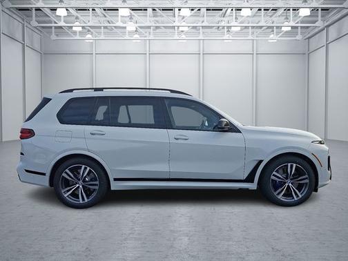 2026 BMW X7 M60i