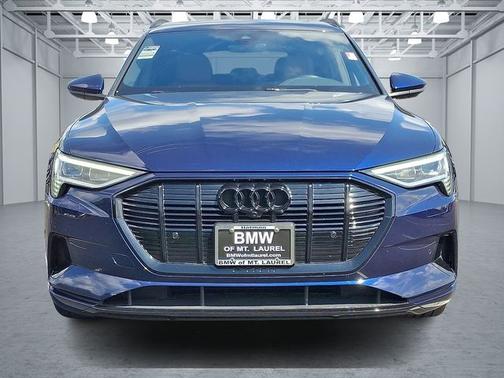 2022 Audi e-tron Premium