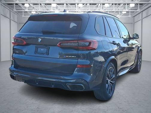 2020 BMW X5 M50i