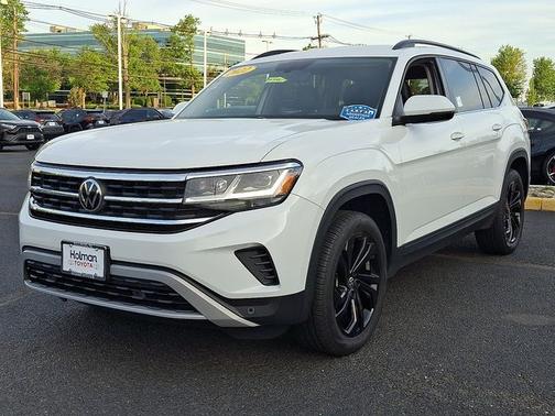 2022 Volkswagen Atlas 3.6L V6 SE w/Technology