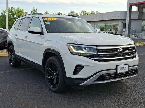 2022 Volkswagen Atlas 3.6L V6 SE w/Technology