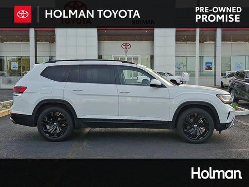 2022 Volkswagen Atlas 3.6L V6 SE w/Technology