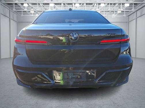 2024 BMW 740 740i xDrive