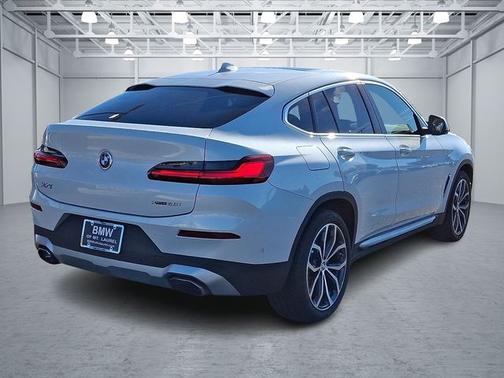2022 BMW X4 xDrive30i