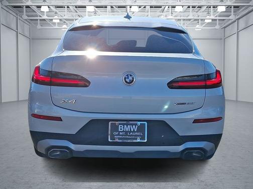 2022 BMW X4 xDrive30i