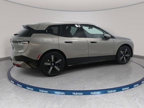 2025 BMW iX xDrive50