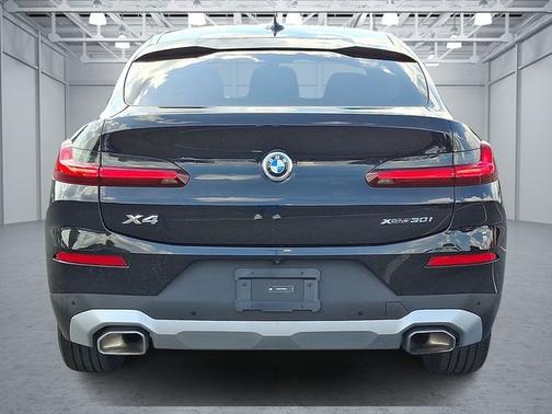 2024 BMW X4 xDrive30i