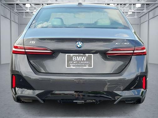 2025 BMW i5 xDrive40