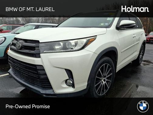 2017 Toyota Highlander SE