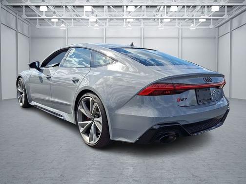 2022 Audi RS 7 4.0T