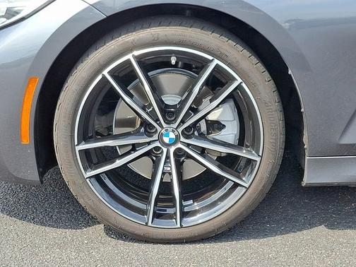 2022 BMW 330 330i xDrive